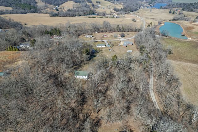 3420 Clear Creek Rd, Pulaski, TN 38478