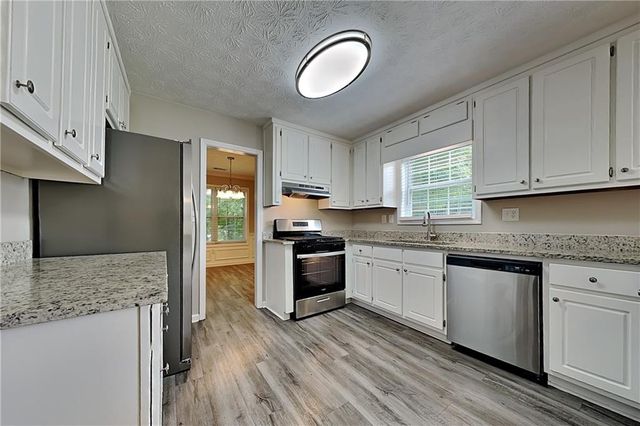 70 Leighs Grove Way, Grayson, GA 30017