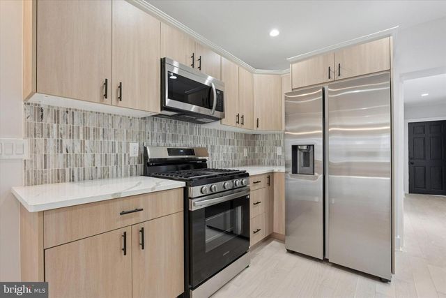 2415 E CLEARFIELD ST, Philadelphia, PA 19134