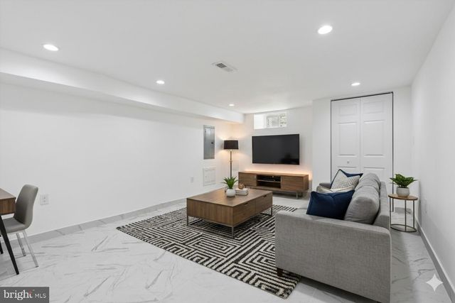 2415 E CLEARFIELD ST, Philadelphia, PA 19134