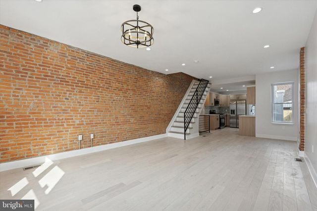 2415 E CLEARFIELD ST, Philadelphia, PA 19134