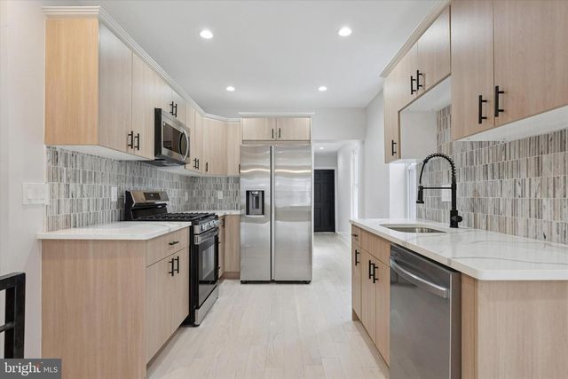 2415 E CLEARFIELD ST, Philadelphia, PA 19134