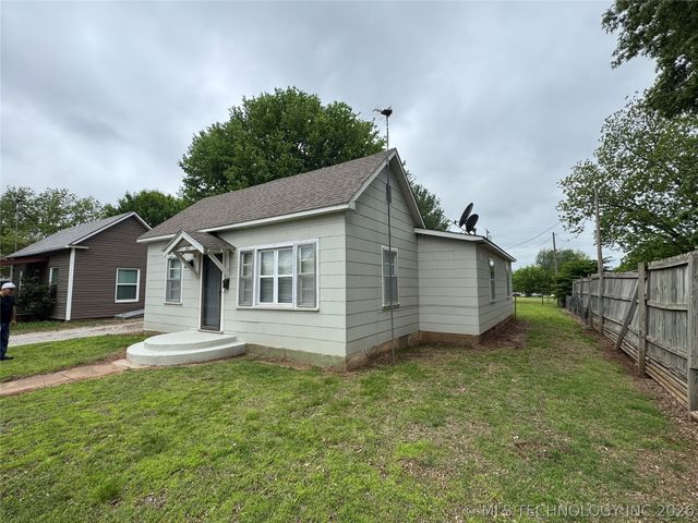 404 N Vine Avenue, Cleveland, OK 74020