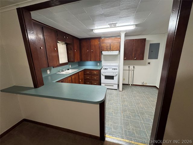404 N Vine Avenue, Cleveland, OK 74020