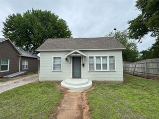 404 N Vine Avenue, Cleveland, OK 74020