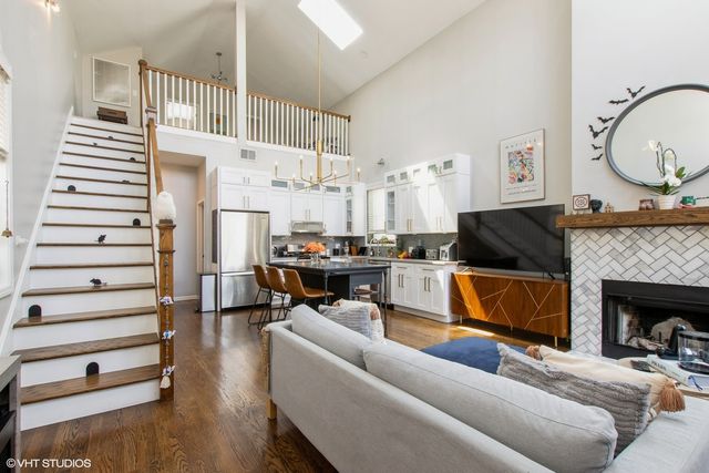 1525 W Montana Street 3, Chicago, IL 60614