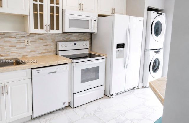20103 NW 27th Cir, Miami Gardens, FL 33056