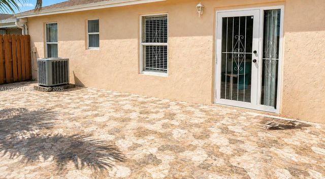 20103 NW 27th Cir, Miami Gardens, FL 33056