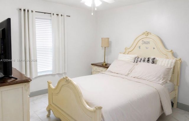 20103 NW 27th Cir, Miami Gardens, FL 33056