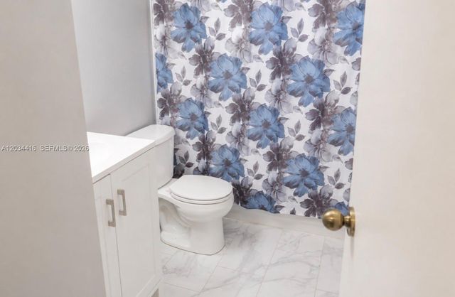 20103 NW 27th Cir, Miami Gardens, FL 33056