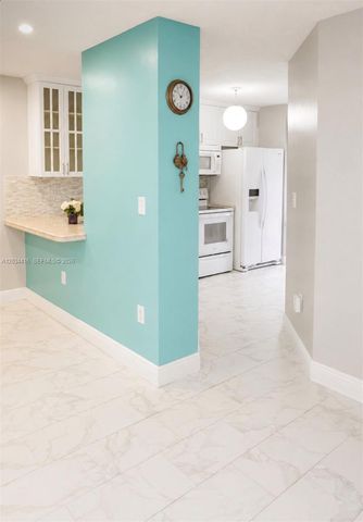 20103 NW 27th Cir, Miami Gardens, FL 33056