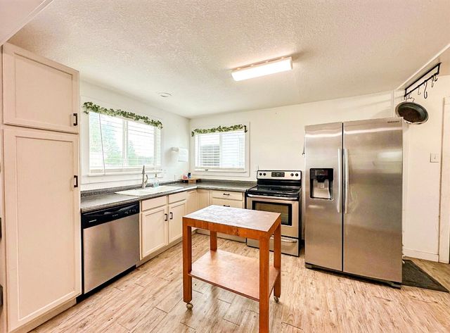 1141 Airport Road, Possum Kingdom Lake, TX 76449
