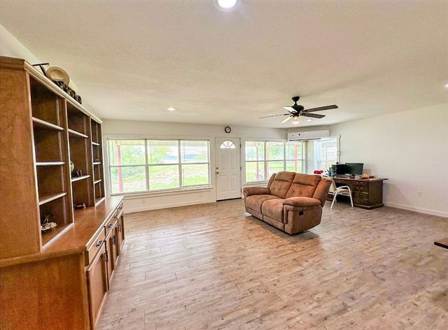 1141 Airport Road, Possum Kingdom Lake, TX 76449