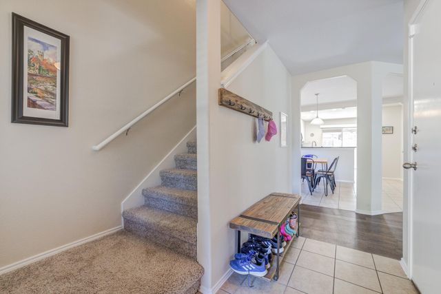 109 Hillhouse LN, Manchaca, TX 78652