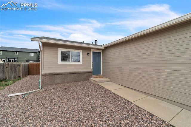2124 Bent Tree Lane, Fountain, CO 80817