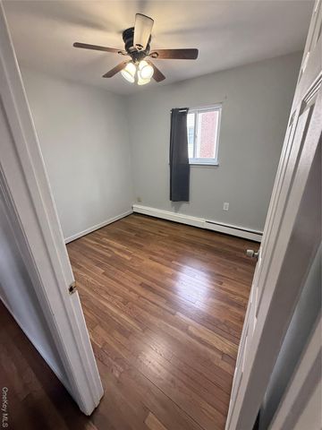 28 Weir, Hempstead, NY 11550