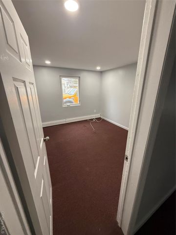 28 Weir, Hempstead, NY 11550