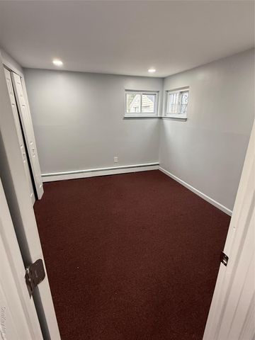 28 Weir, Hempstead, NY 11550