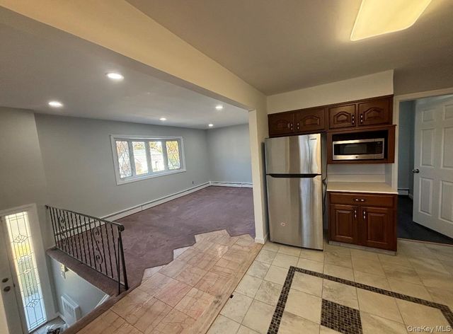 28 Weir, Hempstead, NY 11550