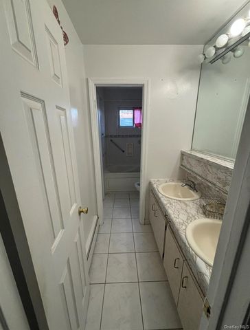 28 Weir, Hempstead, NY 11550