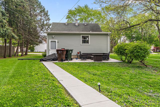 123 S Elm Street, Manteno, IL 60950