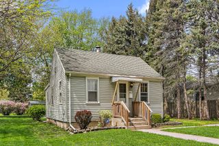 123 S Elm Street, Manteno, IL 60950
