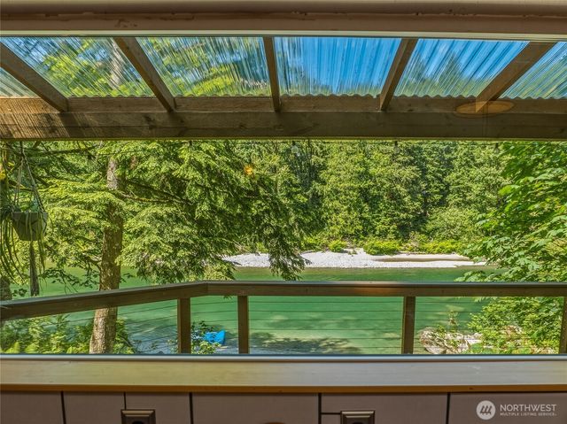 52607 S Riverside Road, Gold Bar, WA 98251