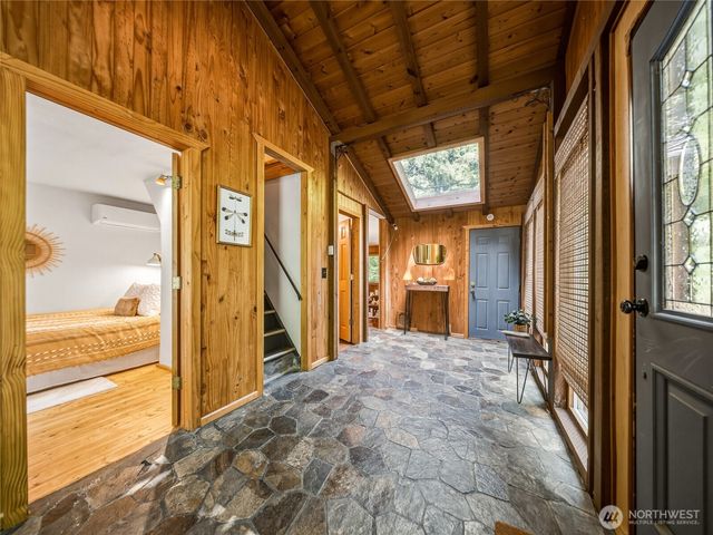 52607 S Riverside Road, Gold Bar, WA 98251