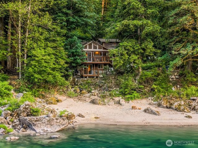 52607 S Riverside Road, Gold Bar, WA 98251