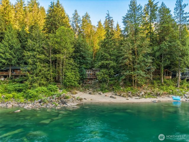 52607 S Riverside Road, Gold Bar, WA 98251