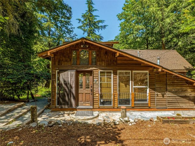 52607 S Riverside Road, Gold Bar, WA 98251
