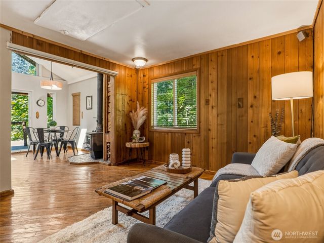 52607 S Riverside Road, Gold Bar, WA 98251