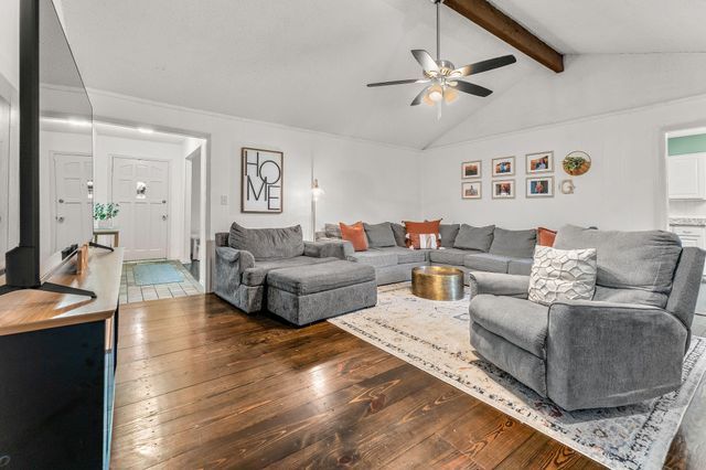 3320 S Graystone Avenue, Springfield, MO 65804