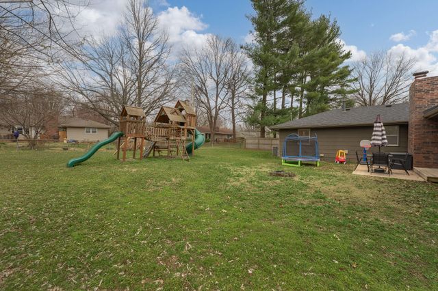 3320 S Graystone Avenue, Springfield, MO 65804