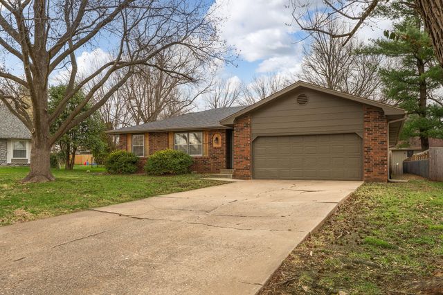 3320 S Graystone Avenue, Springfield, MO 65804