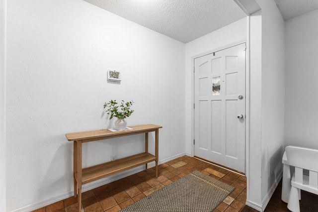 3320 S Graystone Avenue, Springfield, MO 65804