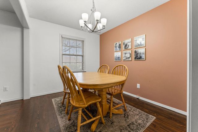 3320 S Graystone Avenue, Springfield, MO 65804