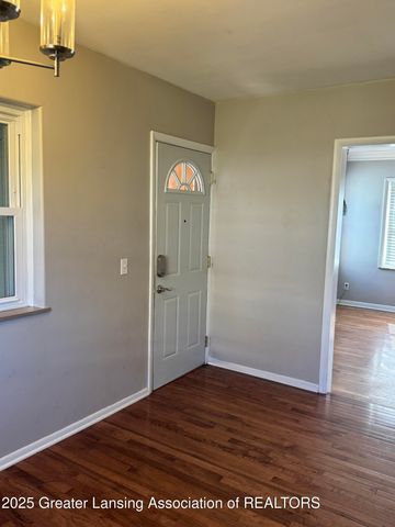 1632 Inverness Avenue, Lansing, MI 48915