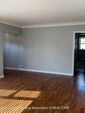 1632 Inverness Avenue, Lansing, MI 48915