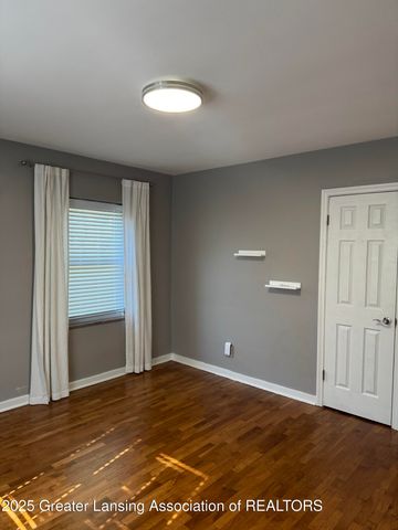 1632 Inverness Avenue, Lansing, MI 48915