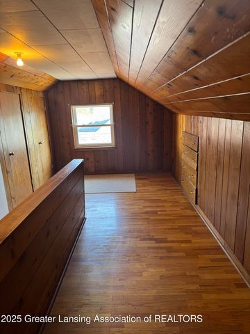 1632 Inverness Avenue, Lansing, MI 48915