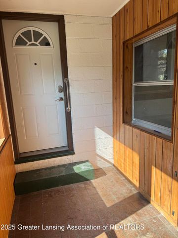 1632 Inverness Avenue, Lansing, MI 48915