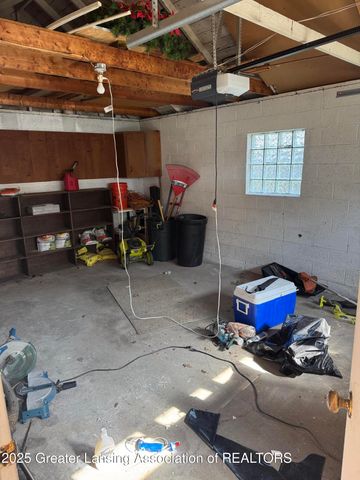 1632 Inverness Avenue, Lansing, MI 48915