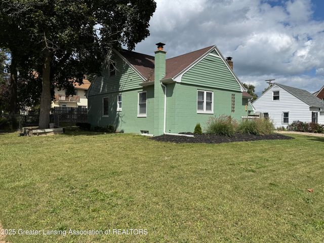 1632 Inverness Avenue, Lansing, MI 48915