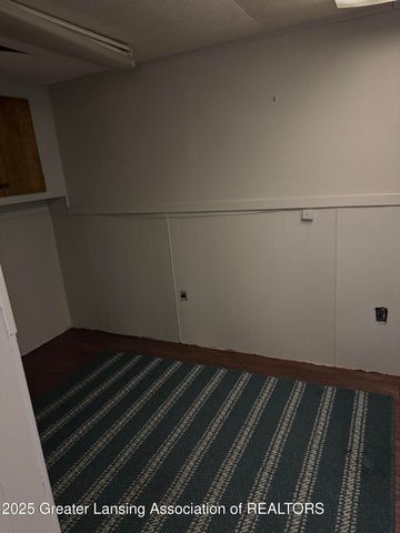 1632 Inverness Avenue, Lansing, MI 48915