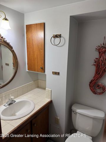 1632 Inverness Avenue, Lansing, MI 48915