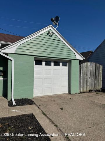 1632 Inverness Avenue, Lansing, MI 48915