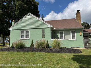 1632 Inverness Avenue, Lansing, MI 48915