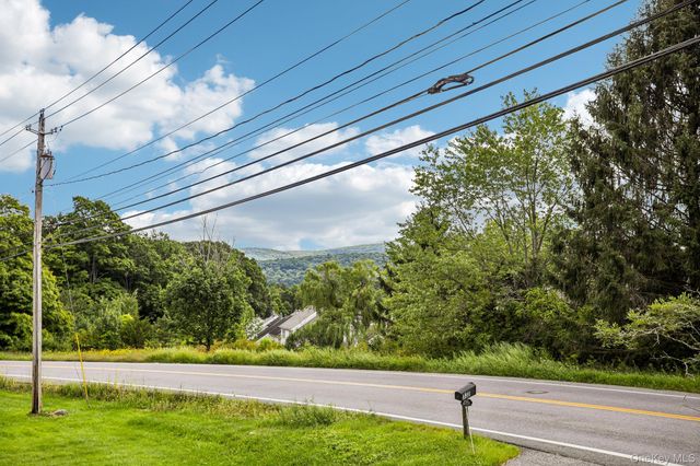 132 Ridge Road, Highland Mills, NY 10930
