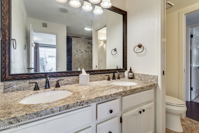 10675 E CINNABAR Avenue, Scottsdale, AZ 85258